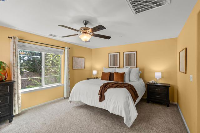 6505 Brando Loop, Fair Oaks CA: https://media.crmls.org/mediaz/2ad06c16-7978-4fa8-93b0-684b47ad3112.jpg