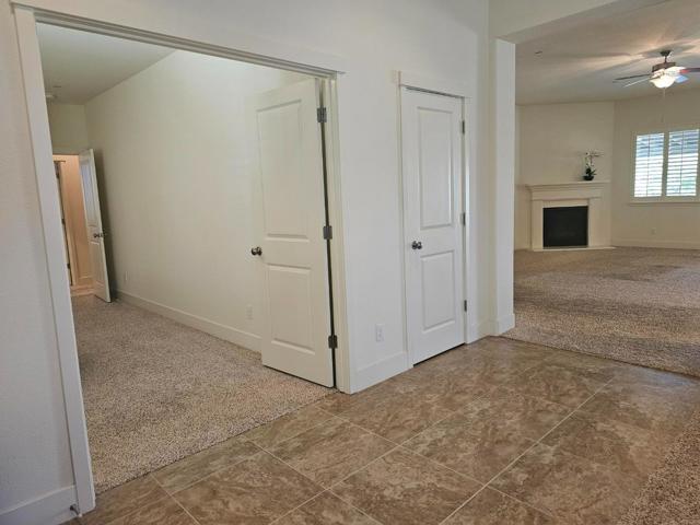 1703 Cobblefield Lane, Los Banos CA: https://media.crmls.org/mediaz/2ad1e0ee-60b5-4dda-a9e2-49117063c268.jpg
