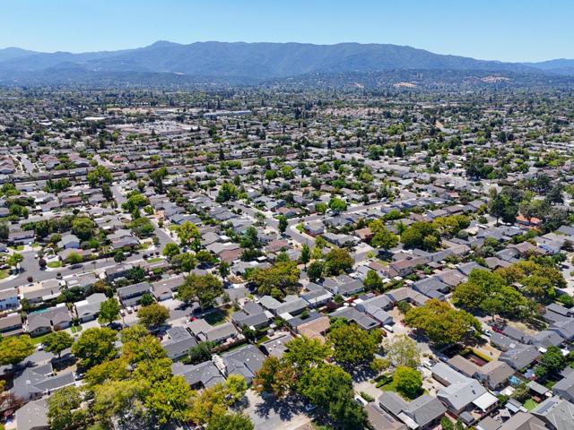 1566 Willowgate Drive, San Jose CA: https://media.crmls.org/mediaz/2ad2282a-ea27-4746-9940-b1b03b5ac4d1.jpg