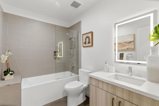 922 Woodside Road, Redwood City CA: https://media.crmls.org/mediaz/2ad3af1f-2c9b-4c2c-b90d-8ea665998b35.jpg