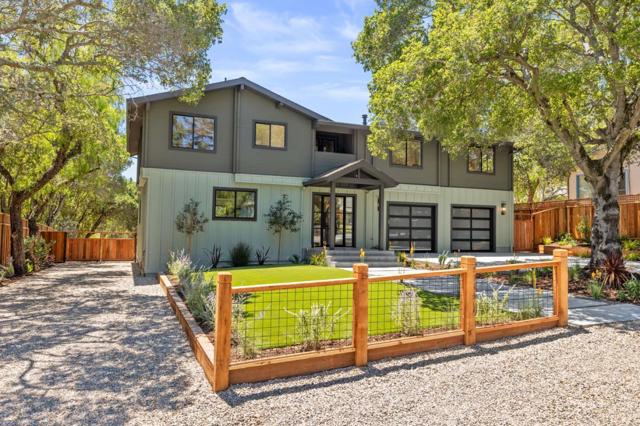 522 Summit Drive, Redwood City CA: https://media.crmls.org/mediaz/2ad4f784-bc48-4101-969f-86df61f510ea.jpg