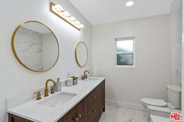 5413 Halbrent Avenue, Sherman Oaks CA: https://media.crmls.org/mediaz/2ad6d0f4-75a0-415d-9576-7ee3733566b5.jpg