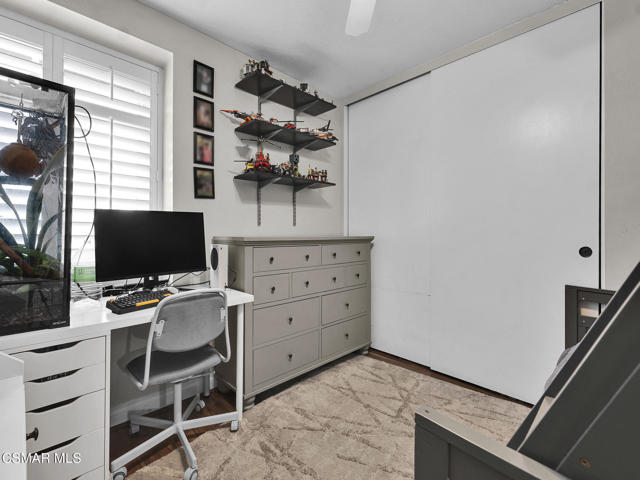 13100 View Mesa Street, Moorpark CA: https://media.crmls.org/mediaz/2ad78ff5-5d79-4f7e-a454-9c7f0dfb5e10.jpg