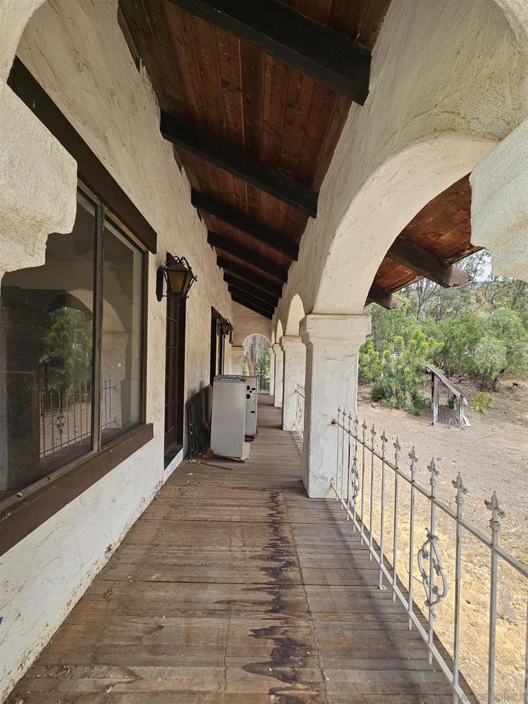 18055 Old Coach Rd - photo 16