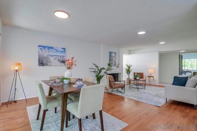 4402 Collwood Ln, San Diego CA: https://media.crmls.org/mediaz/2ad7fe07-fa69-4989-b395-3b95295c6219.jpg