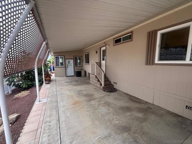 1930 W San Marcos Blvd, San Marcos CA: https://media.crmls.org/mediaz/2ad873e4-31ee-4162-9d98-626bf90c0a11.jpg