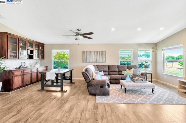 Image 4 of 44 For 8540 Bates Ct