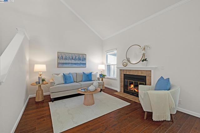 5487 Treeflower Dr, Livermore CA: https://media.crmls.org/mediaz/2ad9f6b7-229b-445c-94dd-5ccd911cdca1.jpg