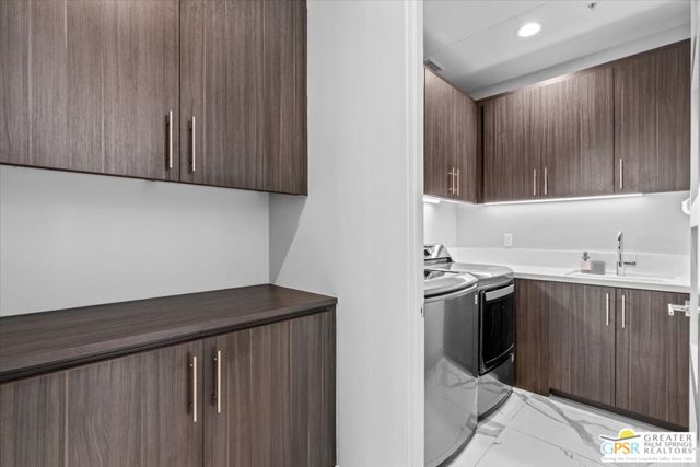 163 Blue Moon Drive, Palm Springs, CA 92262