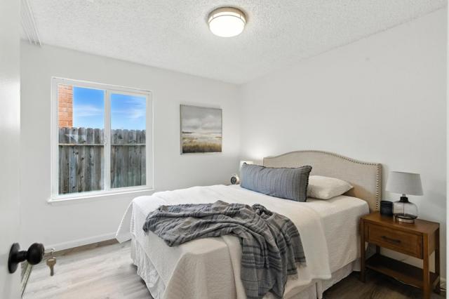 2436 Renfield Way, San Jose CA: https://media.crmls.org/mediaz/2adb3880-95ca-4aa9-8570-1484fa23cd27.jpg