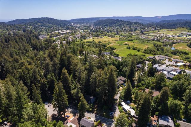 585 Bethany Drive, Scotts Valley CA: https://media.crmls.org/mediaz/2adb5ab0-2efc-4979-842f-92f2879fedd1.jpg