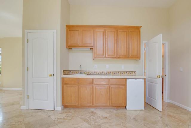 334 Paseo Gularte, San Juan Bautista CA: https://media.crmls.org/mediaz/2adbcf8f-cc1c-44b6-81e0-ebd390743457.jpg