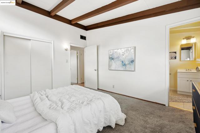2590 Kavanagh Rd, San Pablo CA: https://media.crmls.org/mediaz/2adca1f1-dac2-421b-9c57-4287b2ca6b69.jpg