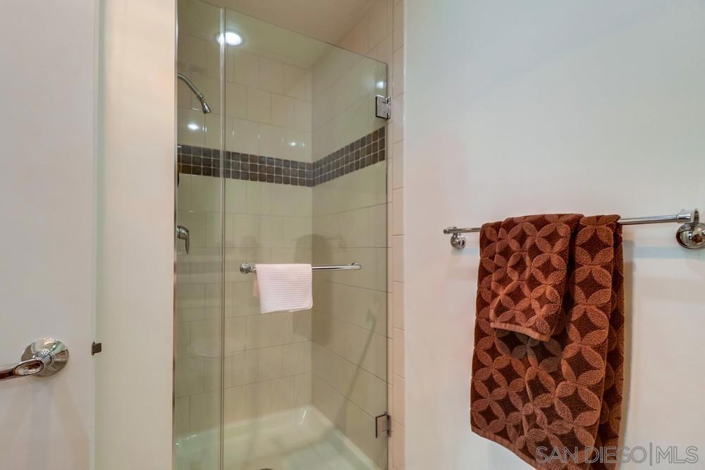 850 Beech St - photo 10