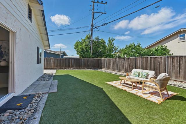 42948 Applewood Street, Fremont CA: https://media.crmls.org/mediaz/2add24e8-195a-4199-8f1d-8622d49329e6.jpg