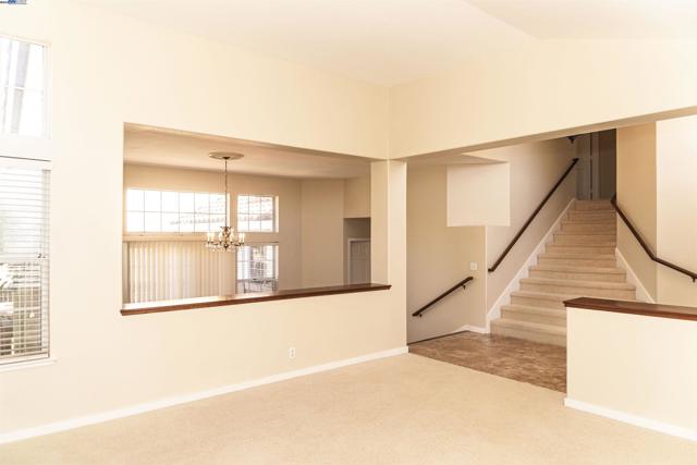 3270 Formby Ln, Fairfield CA: https://media.crmls.org/mediaz/2adddca3-0772-4827-8c6c-08645c81fb83.jpg