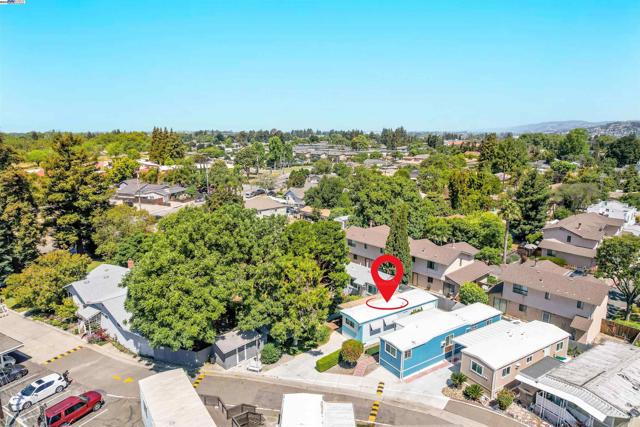 17754 Meekland Ave, Hayward CA: https://media.crmls.org/mediaz/2ae055f3-12ba-46c1-891c-9270ddbe46f3.jpg