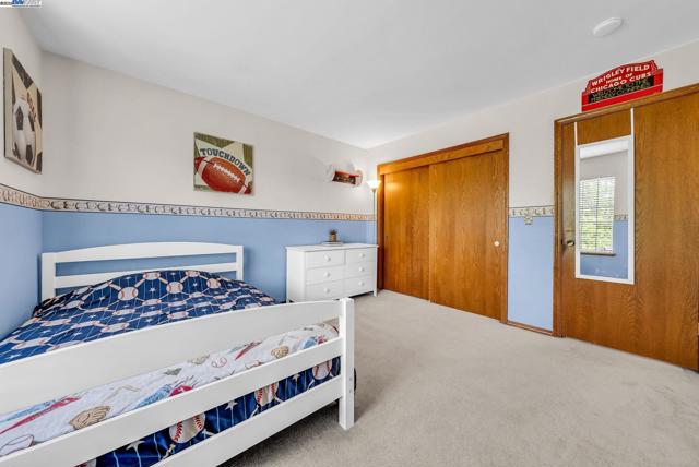 22 Cobblestone Ct, San Ramon CA: https://media.crmls.org/mediaz/2ae08408-17a4-4a86-85df-7359c08e6f55.jpg