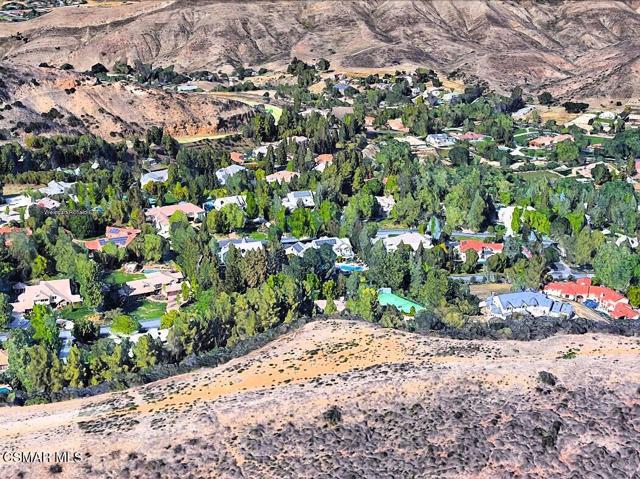 29266 Wagon Road, Agoura Hills CA: https://media.crmls.org/mediaz/2ae0c339-7798-4c0e-962b-8cedb8eeb58b.jpg