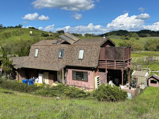 5390 Little Uvas Road, Morgan Hill CA: https://media.crmls.org/mediaz/2ae21f97-fbf7-4477-899f-a8dede658bdc.jpg