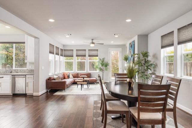 2727 Sea Glass Avenue, Marina CA: https://media.crmls.org/mediaz/2ae261d3-f374-4d4e-97b4-e073f5016781.jpg