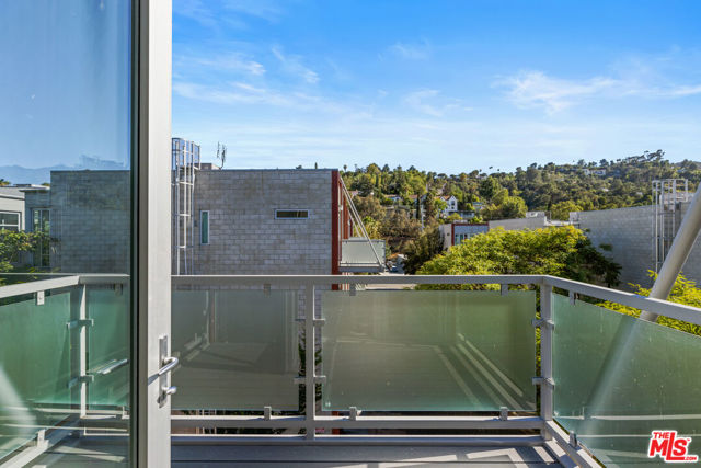  Commercial for Sale in Los Angeles, California