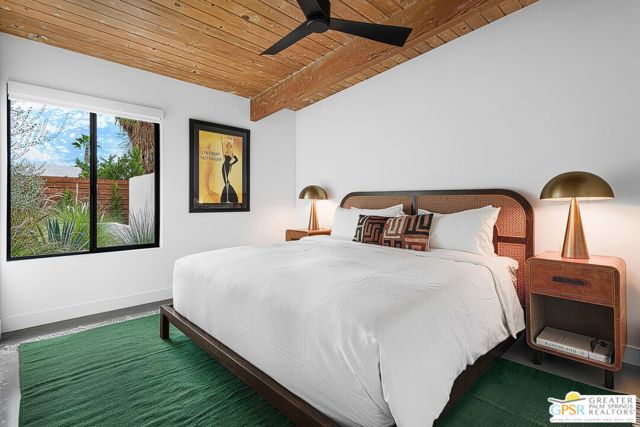 454 E Lindsey Drive, Palm Springs CA: https://media.crmls.org/mediaz/2ae344b5-57b4-4f18-aa0f-c26532ac014d.jpg