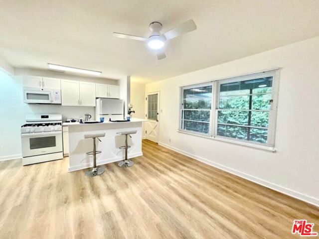 1453 S Westgate Avenue, Los Angeles CA: https://media.crmls.org/mediaz/2ae37191-0991-49be-a7b9-b3dd547f6833.jpg