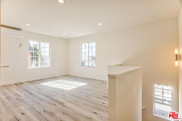 158 N Edgemont Street, Los Angeles CA: https://media.crmls.org/mediaz/2ae3db44-d5e8-4a0f-ae9a-896ac3ac881b.jpg