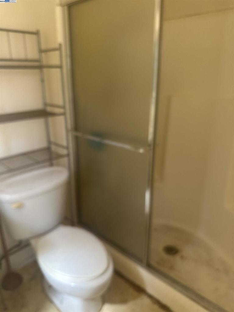 https://media.crmls.org/mediaz/2ae4e884-85c8-4a59-b8ea-b654127950c6.jpg?preset=X-Large