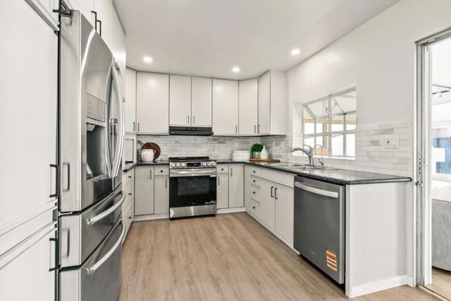 33041 Calistoga Street, Union City CA: https://media.crmls.org/mediaz/2ae55ed2-0932-421a-89a2-39697d5d9d59.jpg