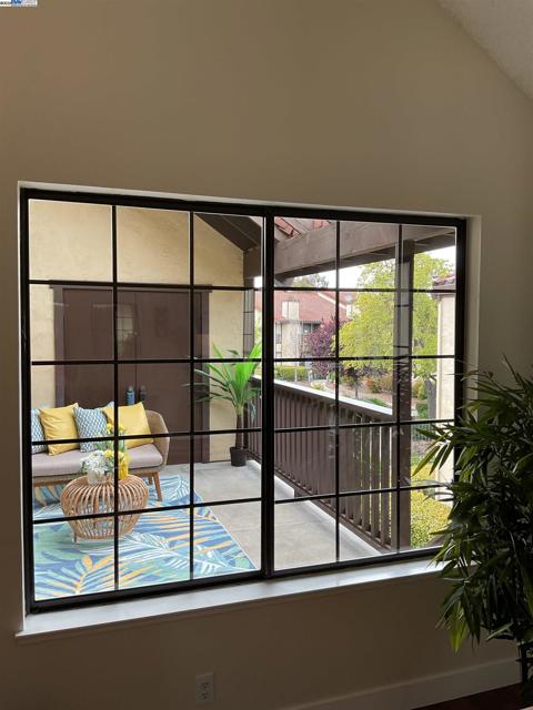 2513 Galleon Place, San Leandro CA: https://media.crmls.org/mediaz/2ae6b2ec-d7fd-4666-96bf-b81fb775f4d8.jpg