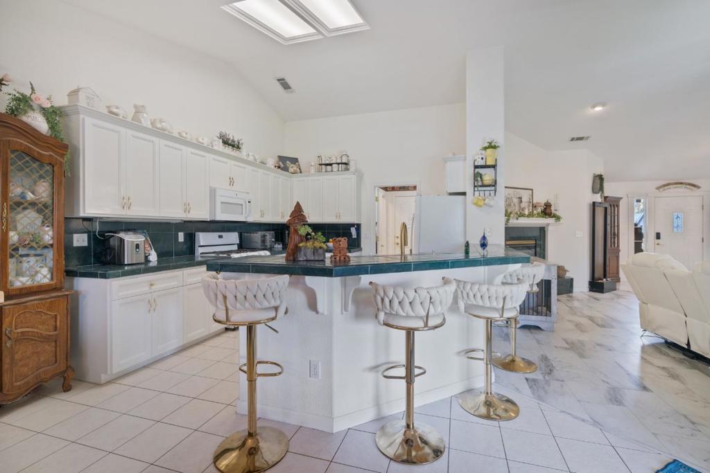 2Ae6Bf20 38B6 4111 82Ec Dfe2517B4D21 2920 Aspen Glow Lane, Redding, Ca 96001 &Lt;Span Style='BackgroundColor:transparent;Padding:0Px;'&Gt; &Lt;Small&Gt; &Lt;I&Gt; &Lt;/I&Gt; &Lt;/Small&Gt;&Lt;/Span&Gt;