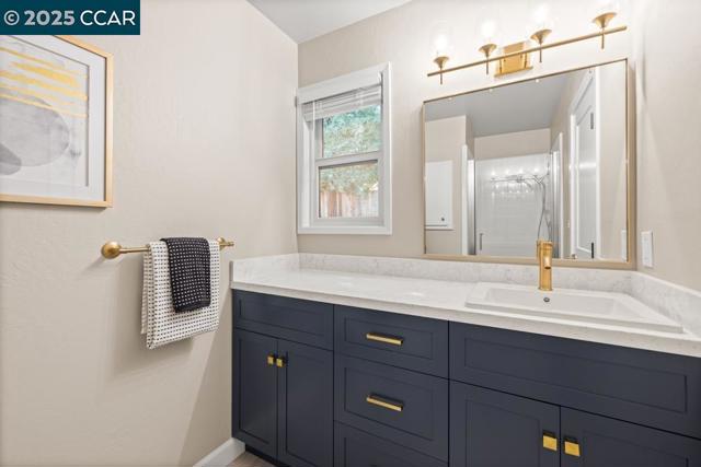 40 Loma Vista, Walnut Creek CA: https://media.crmls.org/mediaz/2ae84fea-44d6-41e8-8c7e-714fcb614723.jpg