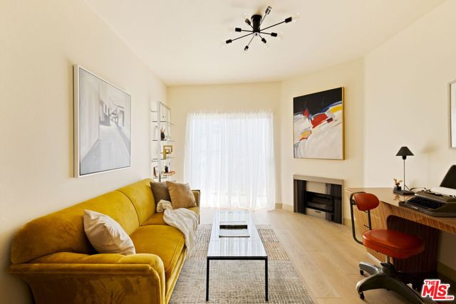 1717 Malcolm Avenue, Los Angeles CA: https://media.crmls.org/mediaz/2ae88539-db4d-4192-a078-0ba02c997e1d.jpg