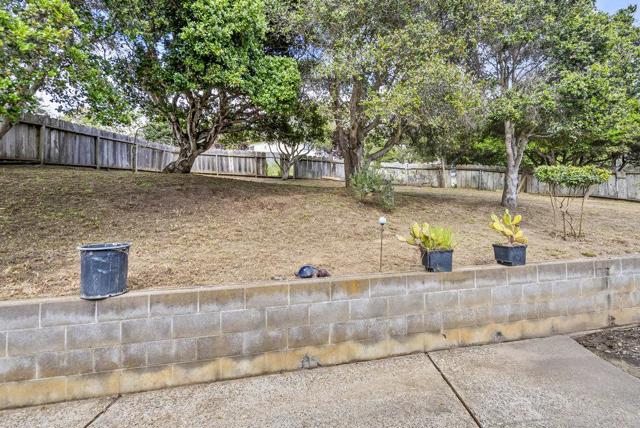 9355 Canyon Oak Road, Salinas CA: https://media.crmls.org/mediaz/2ae8f378-594d-4c4f-89fa-7e07a31cbd30.jpg