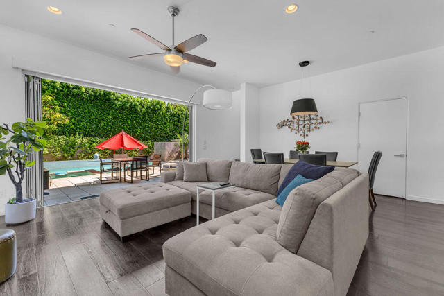 350 Goleta Way, Palm Springs CA: https://media.crmls.org/mediaz/2aea7335-d3ad-4808-877e-7d42515fc373.jpg