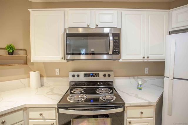 7425 Charmant Dr, San Diego CA: https://media.crmls.org/mediaz/2aeac547-9be1-4a72-88b9-7f4779c3cf05.jpg