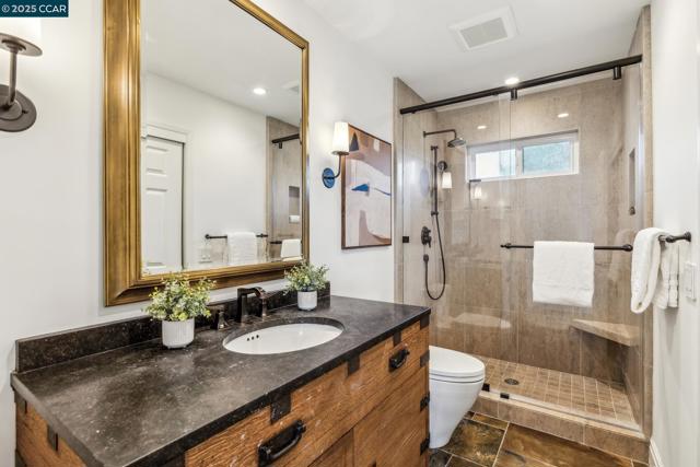 2160 Ridgewood Rd, Alamo CA: https://media.crmls.org/mediaz/2aeb2e17-dcb9-48a7-8759-a329a5e12767.jpg