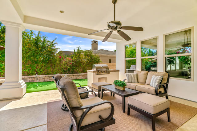 76158 Via Montelena, Indian Wells CA: https://media.crmls.org/mediaz/2aebda3a-6a64-46c3-a51f-4fa223fde338.jpg