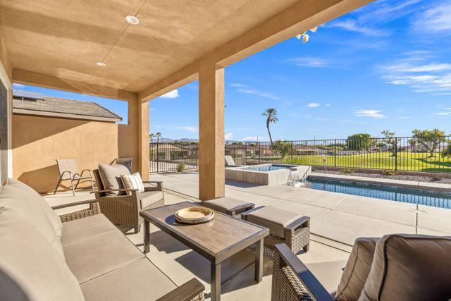 48406 Hepburn Drive, Indio CA: https://media.crmls.org/mediaz/2aec11d2-bb66-4bee-b0a2-db215b8880d1.jpg