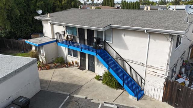 614 Beta Court, Campbell CA: https://media.crmls.org/mediaz/2aed6b6e-5f47-44f7-99d2-c754cc616169.jpg