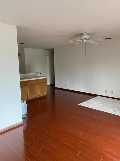 Detail Gallery Image 5 of 21 For 11668 Corte Morita, San Diego,  CA 92128 - 3 Beds | 2 Baths