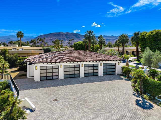 40440 Morningstar Road, Rancho Mirage CA: https://media.crmls.org/mediaz/2aef8381-ebb2-4cb6-a17b-81a409a57c3f.jpg