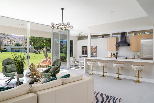 Image 20 of 70 For 160 Desert Lakes Drive