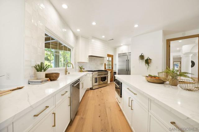 17601 Valle Verde, Poway CA: https://media.crmls.org/mediaz/2af0dc81-0d37-46c2-99c5-650418e7a305.jpg