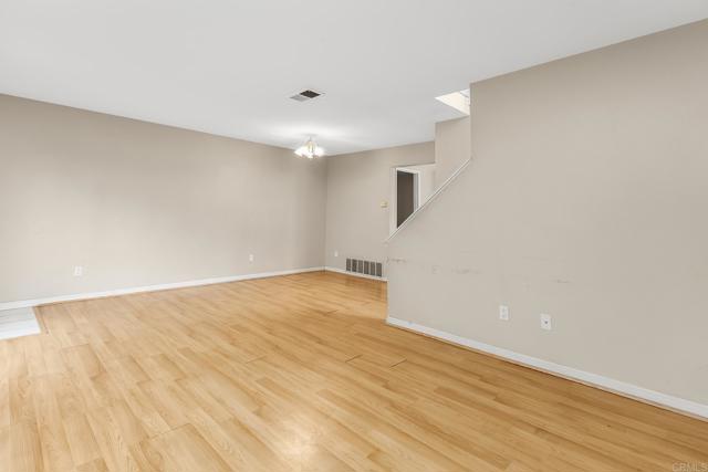 Image 5 of 29 For 4514 Dawson Ave  4