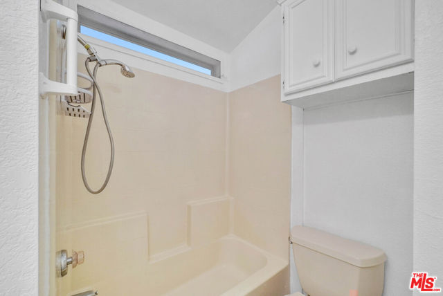 235 S Beach Boulevard, Anaheim CA: https://media.crmls.org/mediaz/2af2820f-7ea0-4d73-902a-00ef06b1038e.jpg