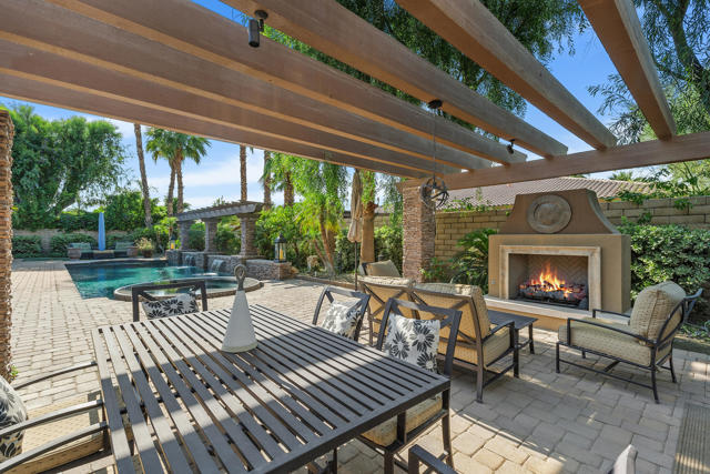 78494 Blackstone Court, Bermuda Dunes CA: https://media.crmls.org/mediaz/2af29959-00bc-49e2-a21f-275193ccc4a6.jpg