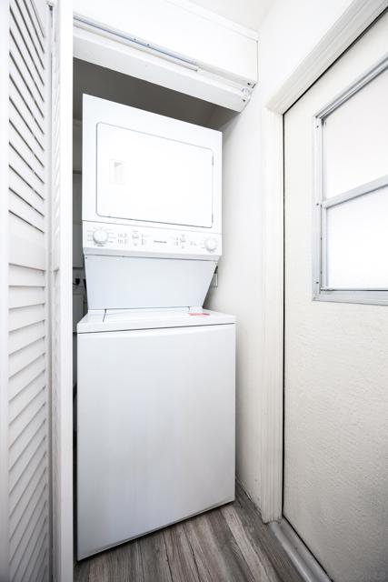 1815 Sweetwater Rd, Spring Valley CA: https://media.crmls.org/mediaz/2af2ce8e-f4d3-46c7-b05e-903d15c1861c.jpg